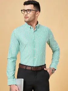 Peregrine by Pantaloons Slim Fit Vertical Striped Button Down Collar Cotton Formal Shirt