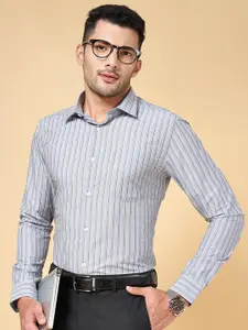 Peregrine by Pantaloons Slim Fit Opaque Striped Cotton Formal Shirt