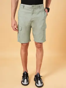 People Men Loose Fit Mid-Rise Pure Cotton Cargo Shorts
