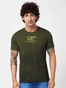 SPYKAR Typography Printed Slim Fit T-shirt