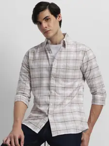 Dennis Lingo Spread Collar Slim Fit Tartan Checks Opaque Cotton Casual Shirt