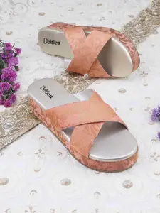 DChica Girls Peach-Coloured Textured Flatform Sandals