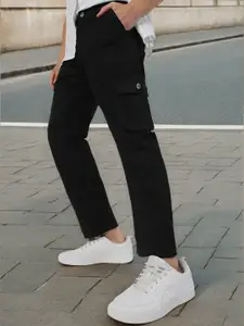 Urbano Fashion Men Mid-Rise Cargos Trousers