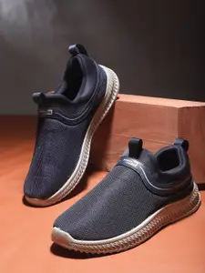 Liberty Men Mesh Running Shoes