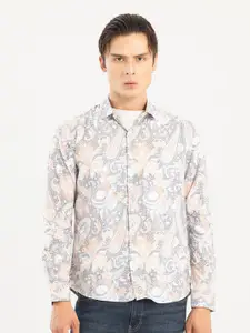 Snitch Slim Fit Floral Printed Pure Cotton Casual Shirt