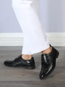 Carlton London Men Textured Leather Formal Borgues Shoes