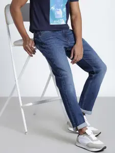 Lee Slim Fit Mildly Distressed Light Fade Stretchable Jeans