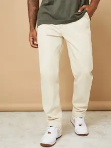 Styli Men Slim Fit Mid Rise Clean Look Stretchable Denim Jeans