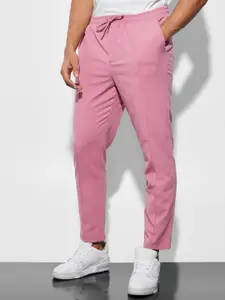 boohooMAN Tapered Pintuck Trousers