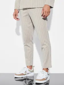 boohooMAN Striped Slim Fit Pleated Cropped Trousers