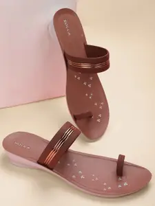 Paragon Women Printed One Toe Flats