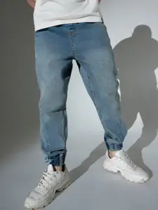 Hubberholme Men Relaxed Fit Mid-Rise Slash Knee Light Fade Stretchable Jeans