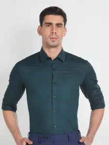 Arrow Slim Fit Horizontal Striped Twill Pure Cotton Formal Shirt