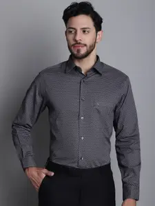 Cantabil Comfort Geometric Printed Cotton Casual Shirt
