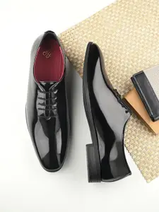 House of Pataudi Men Leather Formal Oxfords