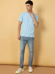 Wrangler Men Vegas Skinny Fit Low-Rise Heavy Fade Stretchable Jeans