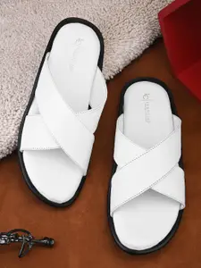 LEONCINO Men Cross Strap Comfort Sandals