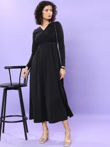 Tokyo Talkies Black V-Neck Gathered Detailed Fit & Flare Midi Dress