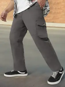 Urbano Plus Men Mid-Rise Cotton Cargos