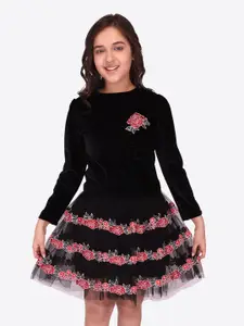 CUTECUMBER Girls Long Sleeves Embellished Top with Skirt