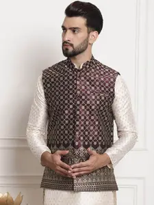 SOJANYA Men Embroidered Mandarin Collar Nehru Jacket