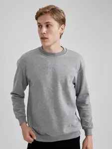 DeFacto Round Neck Acrylic Pullover Sweaters