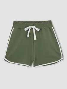 DeFacto Women Mid Rise Shorts