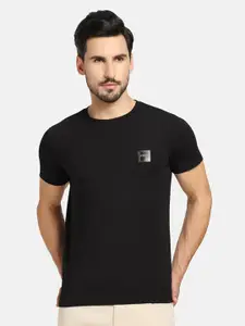 Blackberrys Brand Logo Printed Cotton Slim Fit T-shirt