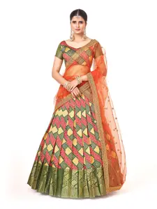 SHOPGARB Geometric Printed Semi-Stitched Lehenga & Unstitched Blouse With Dupatta