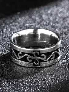 Yellow Chimes Men Silver-toned & Black Stainless Steel Ring