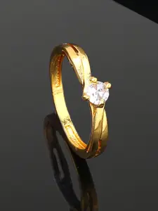 Estele Gold-plated Cubic Zirconia Finger Ring