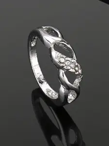 Estele Rhodium-Plated Finger Ring