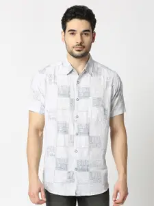 VALEN CLUB Slim Fit  Geometric Printed Casual Shirt