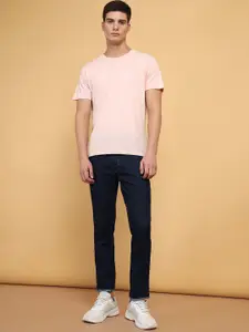 Wrangler Men Skanders Slim Fit Low-Rise Clean Look Jeans