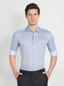 Arrow Geometric Printed Spread Collar Pure Cotton Formal Shirt