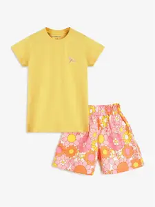 Campana Girls Cotton T-shirt With Floral Shorts