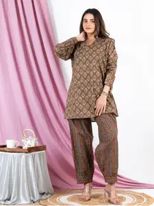 FEATHERS CLOSET Ethnic Motifs Printed V-Neck Pure Cotton Nightsuits