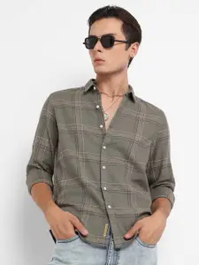 Campus Sutra Classic Windowpane Checked Spread Collar Cotton Casual Shirt
