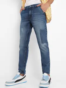 Campus Sutra Men Classic Slim Fit Mildly Distressed Light Fade Stretchable Jeans