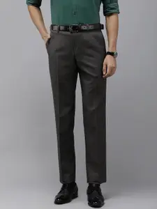 Park Avenue Men Mid-Rise Checked Smart Trousers