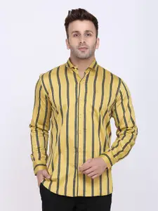 HANUMNTRA Comfort Vertical Stripes Casual Shirt