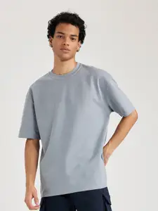DeFacto Round Neck Drop Shoulder Sleeves T-shirt