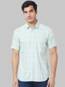 Parx Slim Fit Opaque Checked Cotton Casual Shirt