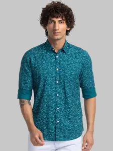 Parx Spread Collar Slim Fit Abstract Printed Casual Shirt