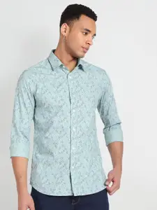 Flying Machine Slim Fit Floral Printed Opaque Cotton Casual Shirt