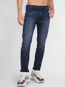 Flying Machine Men Tapered Fit Clean Look Light Fade Stretchable Jeans