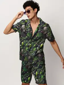SHOWOFF Conversational Printed Shirt With Shorts
