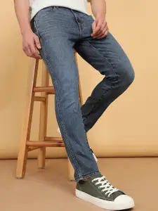 Wrangler Men Bostin Slim Fit Clean Look Light Fade Stretchable Jeans