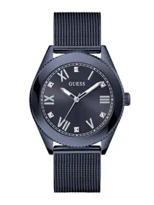 GUESS Men Stainless Steel Bracelet Style Straps Analogue Watch GW0495G3
