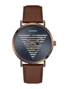 GUESS Men Embellished Dial Leather Straps Analogue Watch GW0503G4